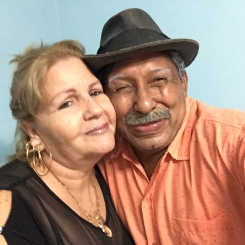 Olga Lidia Licourt Medina Esposa y Representante de Wilber Gutierrez - Chacón vivir del cuento